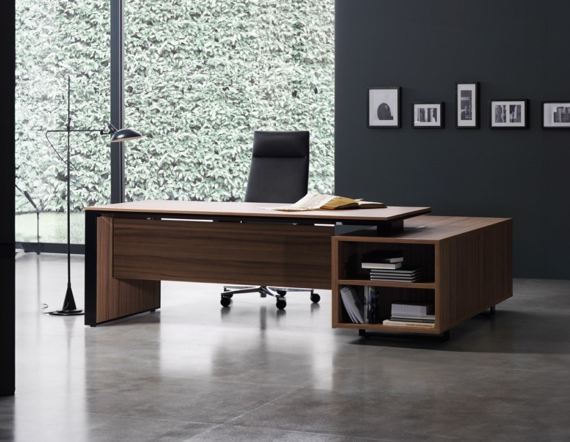 Chefschreibtisch